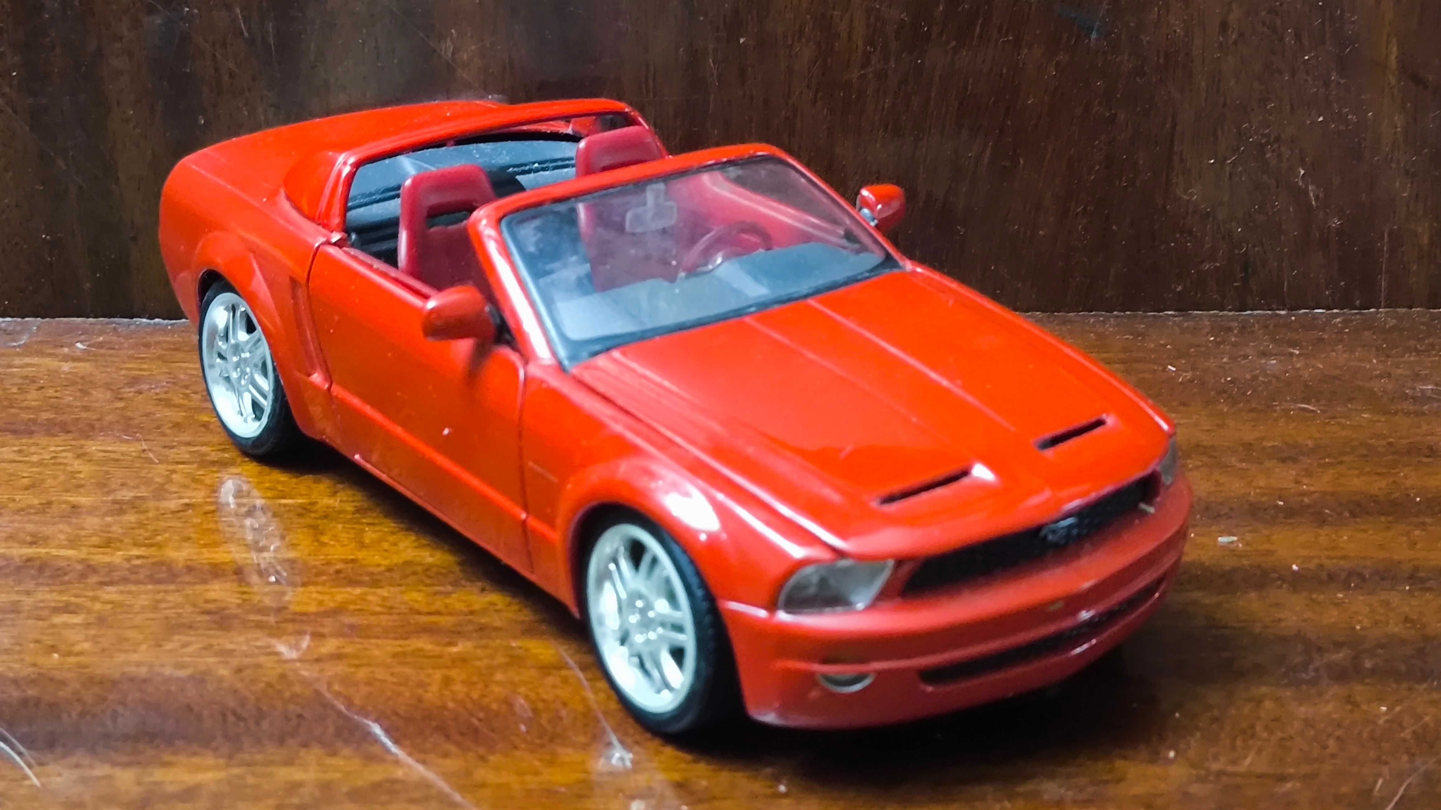 Машинка Ford Mustang GT Concept 1/24 Maisto