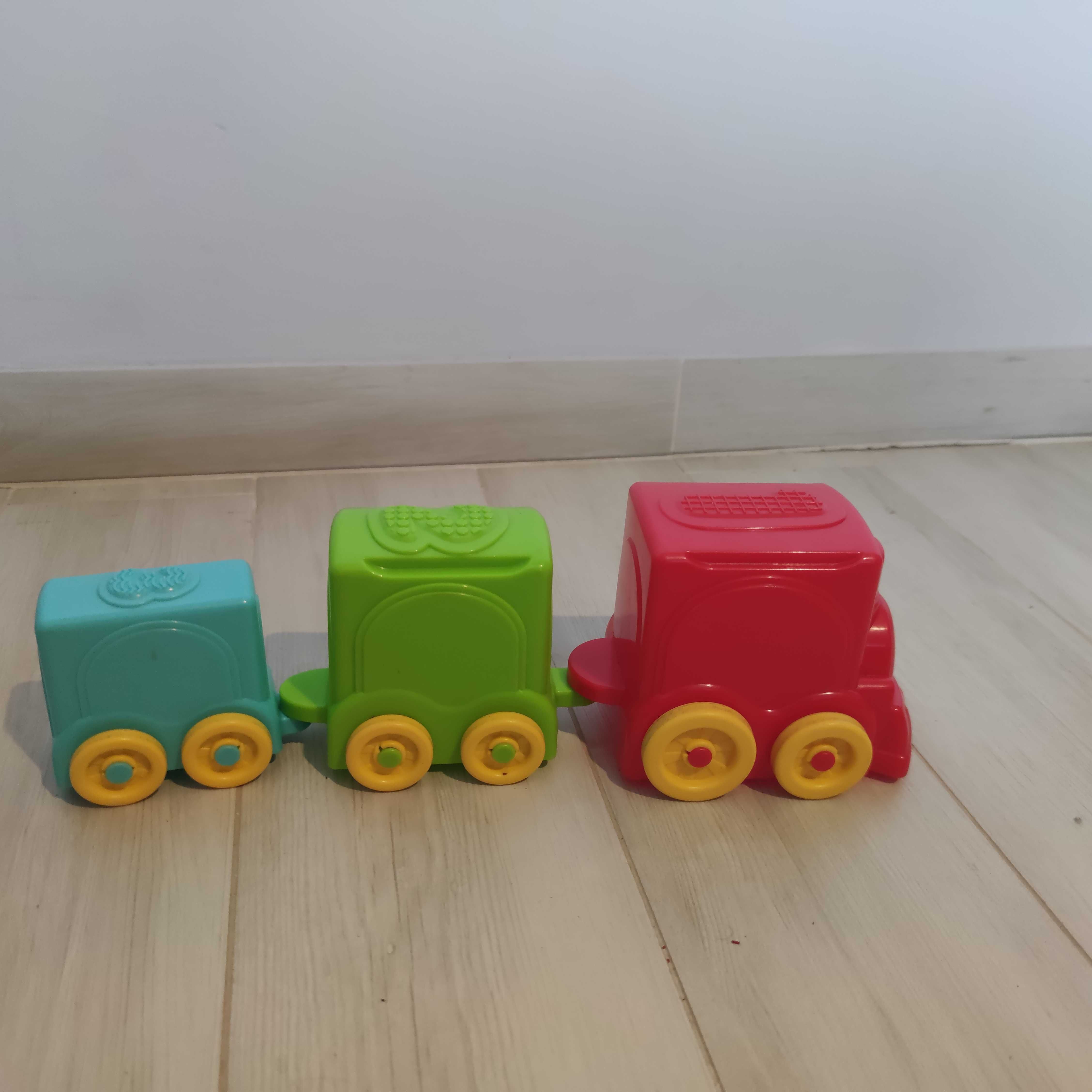 Pociąg Fisher Price. 3 elementy.