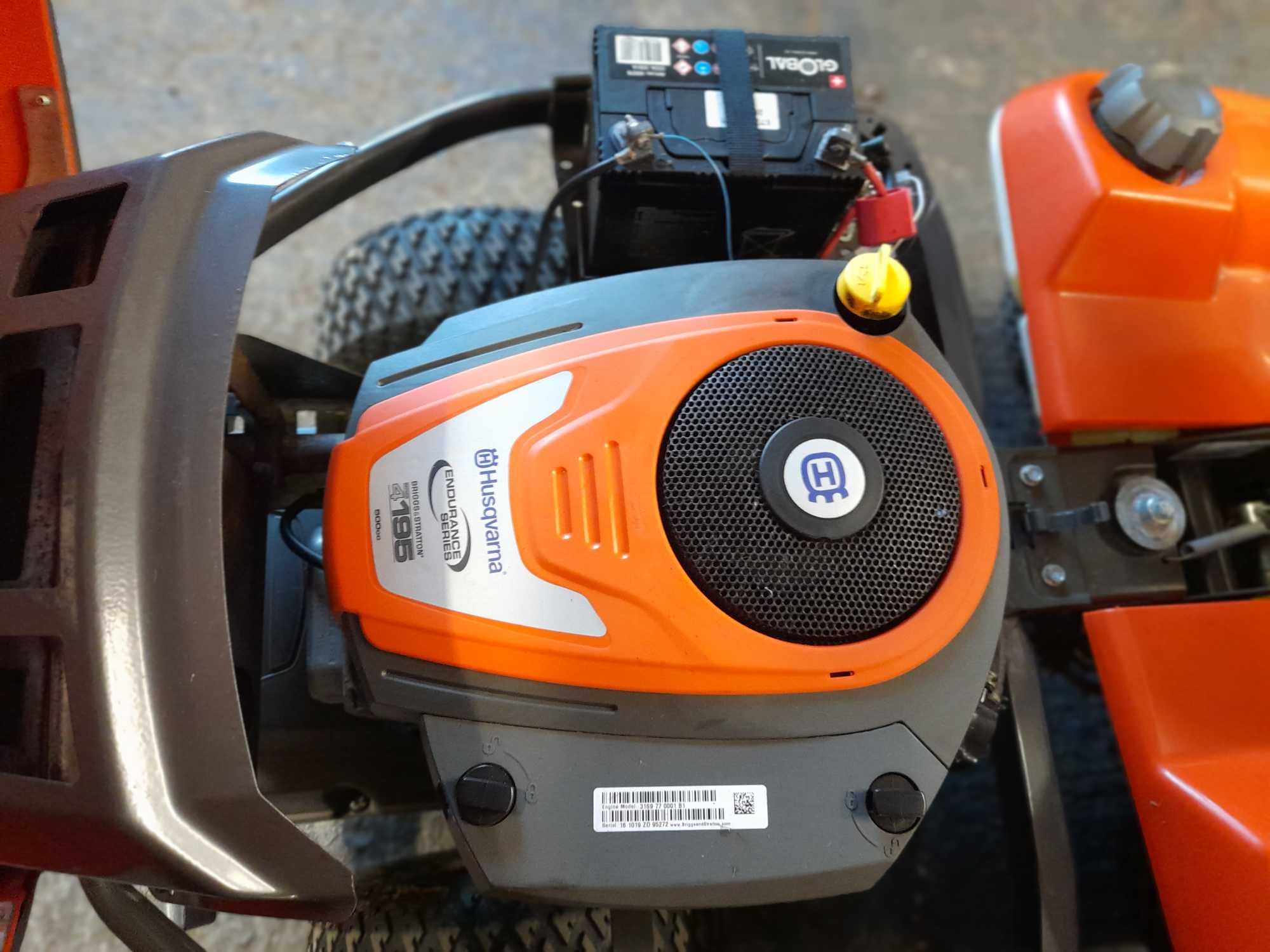 Traktorek Kosiarka Husqvarna R320 4x4 AWD 19.5hp