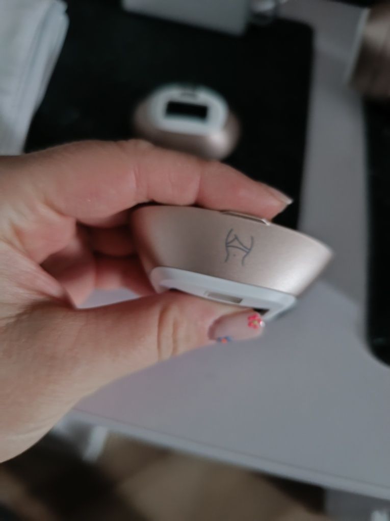 Philips Lumea Prestige depilator laserowy bezprzewodowy