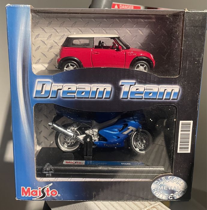 Classico Mini Cooper + TriumphTT600 1:39