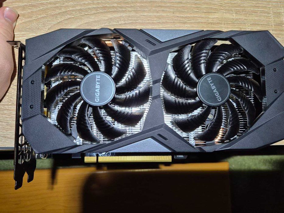 Продам видеокарту Gigabyte GeForce GTX 1660 6gb