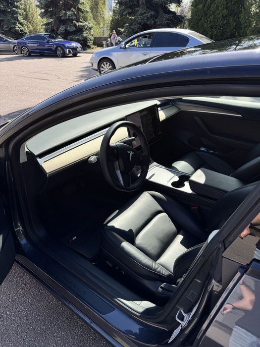 Tesla model 3 продам авто