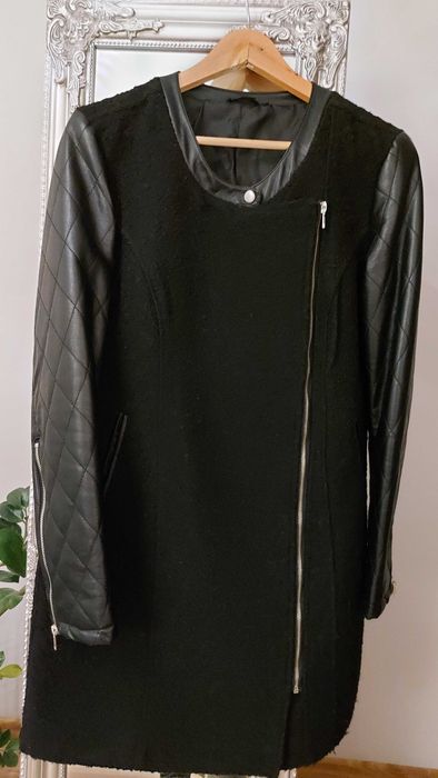 Płaszczyk czarny. R.38 Body Flirt Wyprzedaż