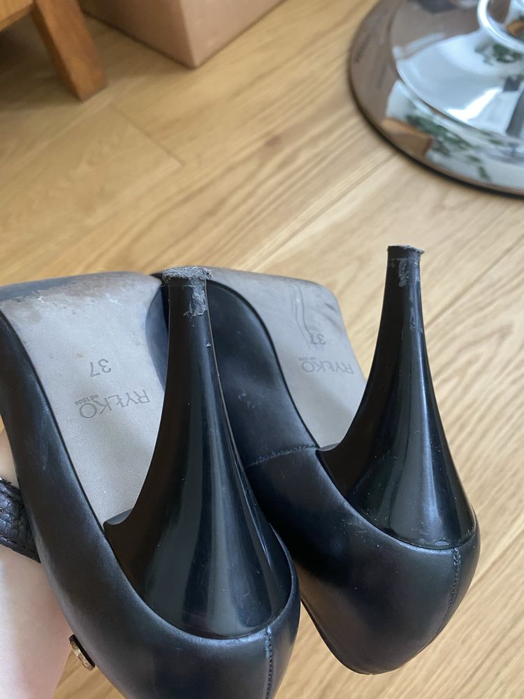 Czółenka klasyczne buty na obcasie Ryłko 37