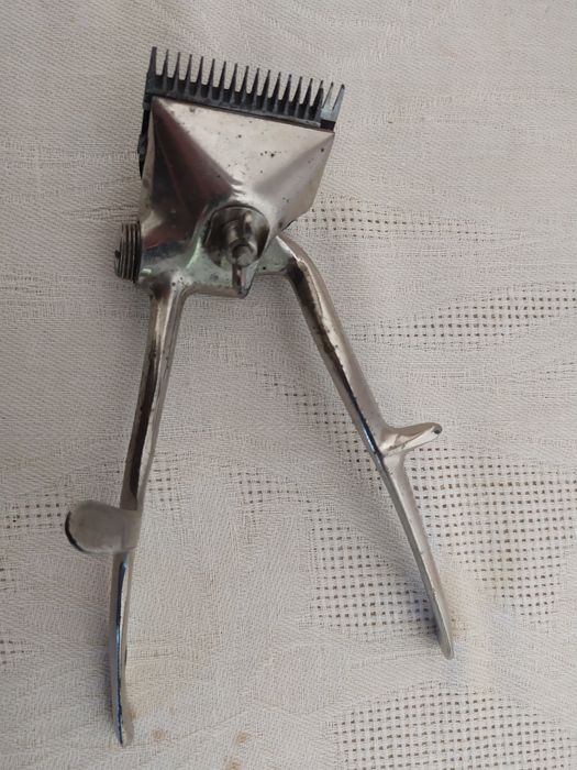 Машинка для стрижки підстригання ручна часів СССР