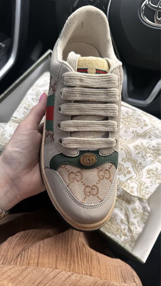 Нові GUCCI 38