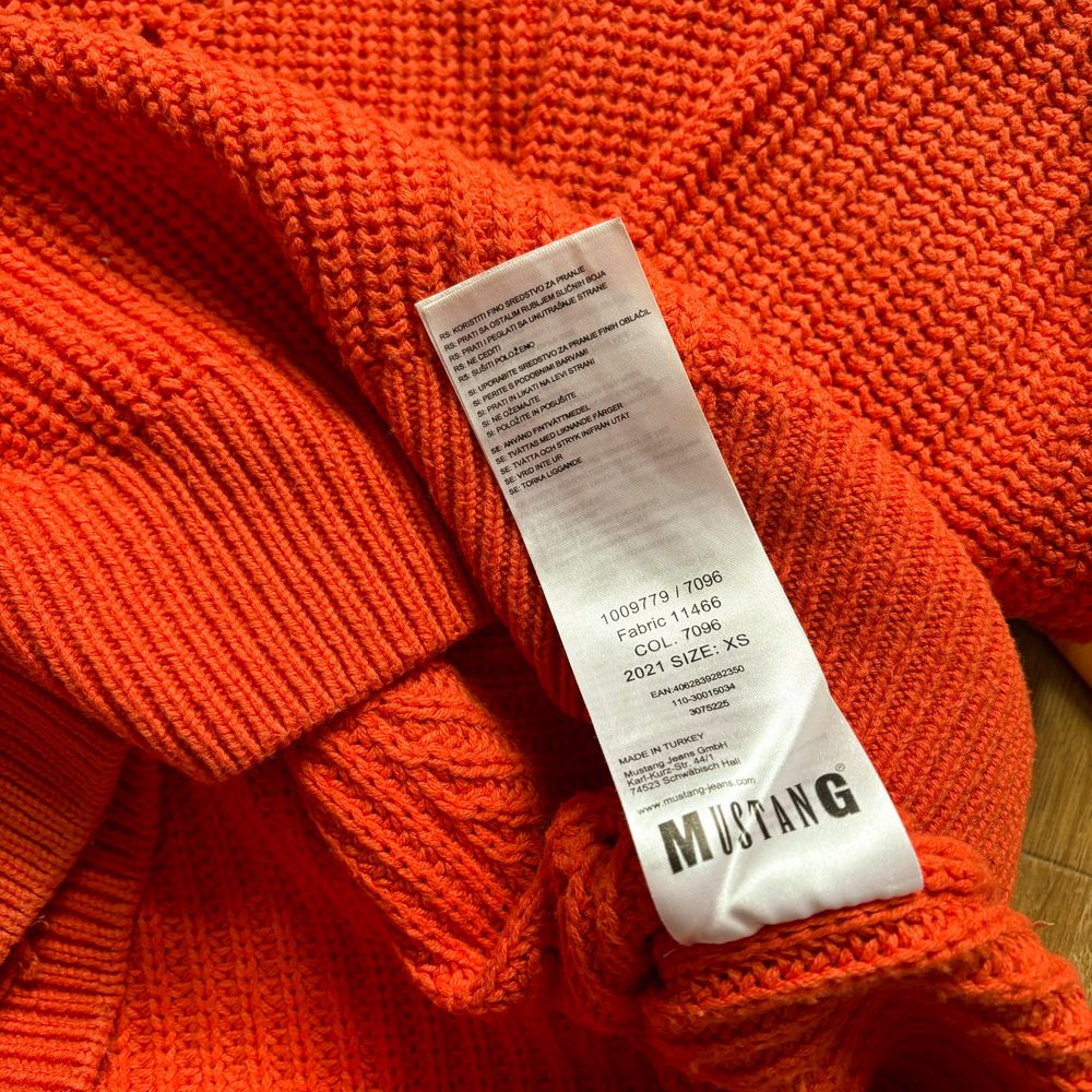 Pomarańczowy damski sweter Mustang XS gruby zimowy boho retro śliczny