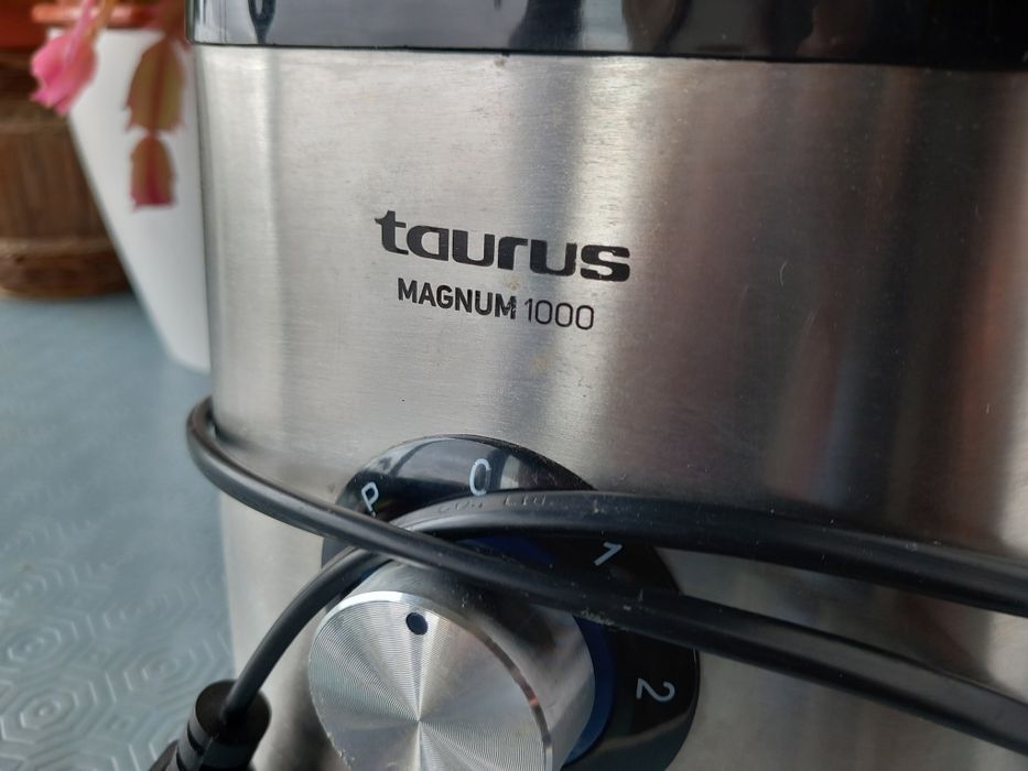 Liquidificador Taurus Magnum 1000