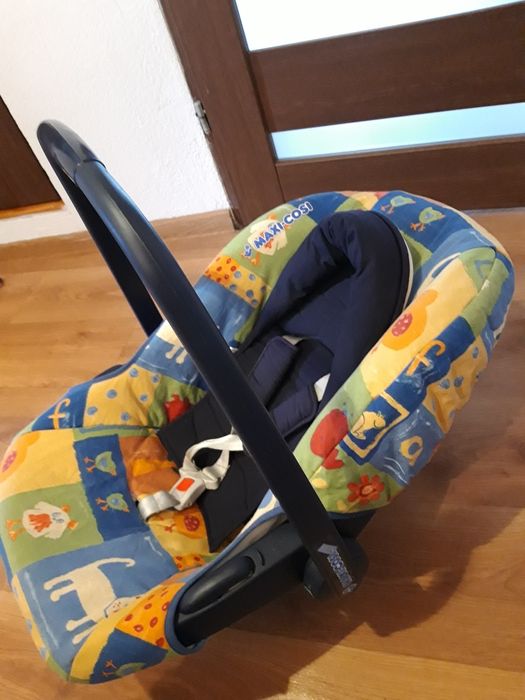 Nosidelko Maxi Cosi