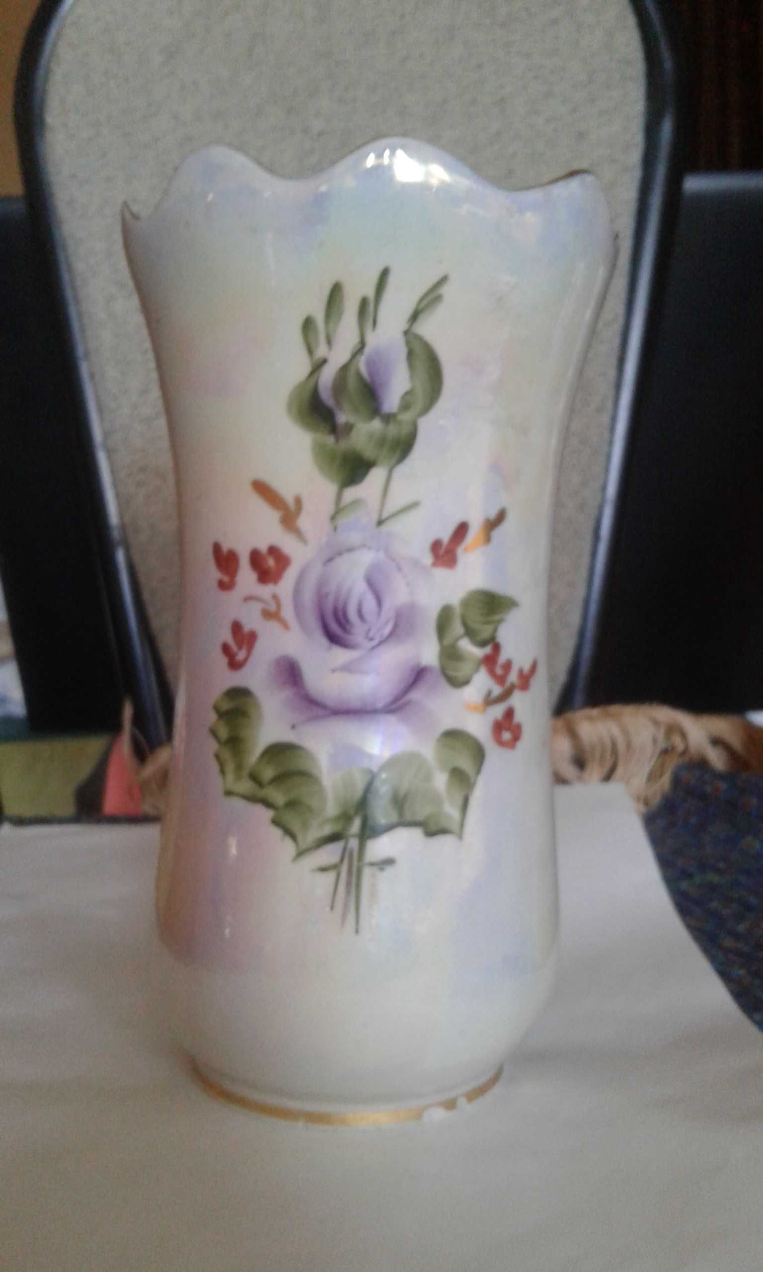 Фарфоровая ваза 70е - начало 80х годов "Ереванский фарфоровый завод"