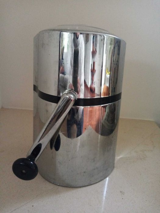 Picador de Gelo plástico/metálico