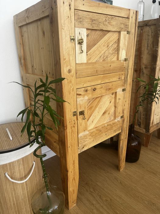 Mobiliário em Madeira Personalizado