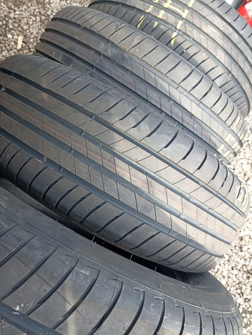 Nowe opony letnie 215/60/17 Bridgestone 4 szt 2022r