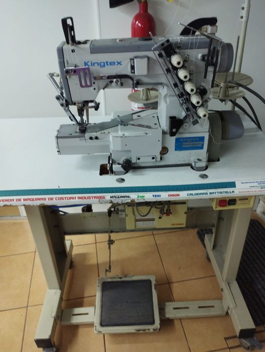 Vendo máquina de costura