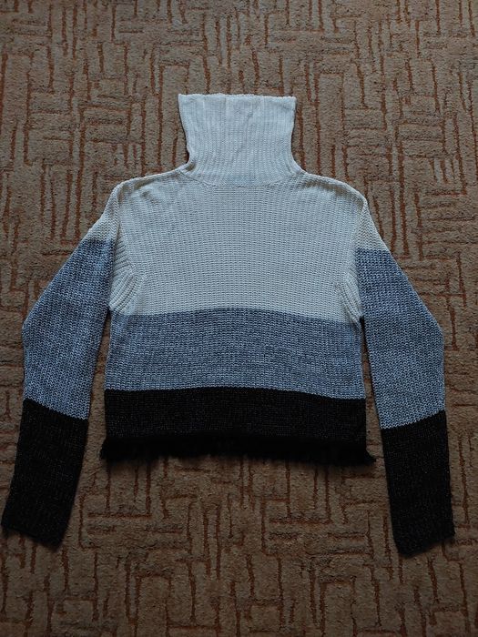 Свитер кофта худи