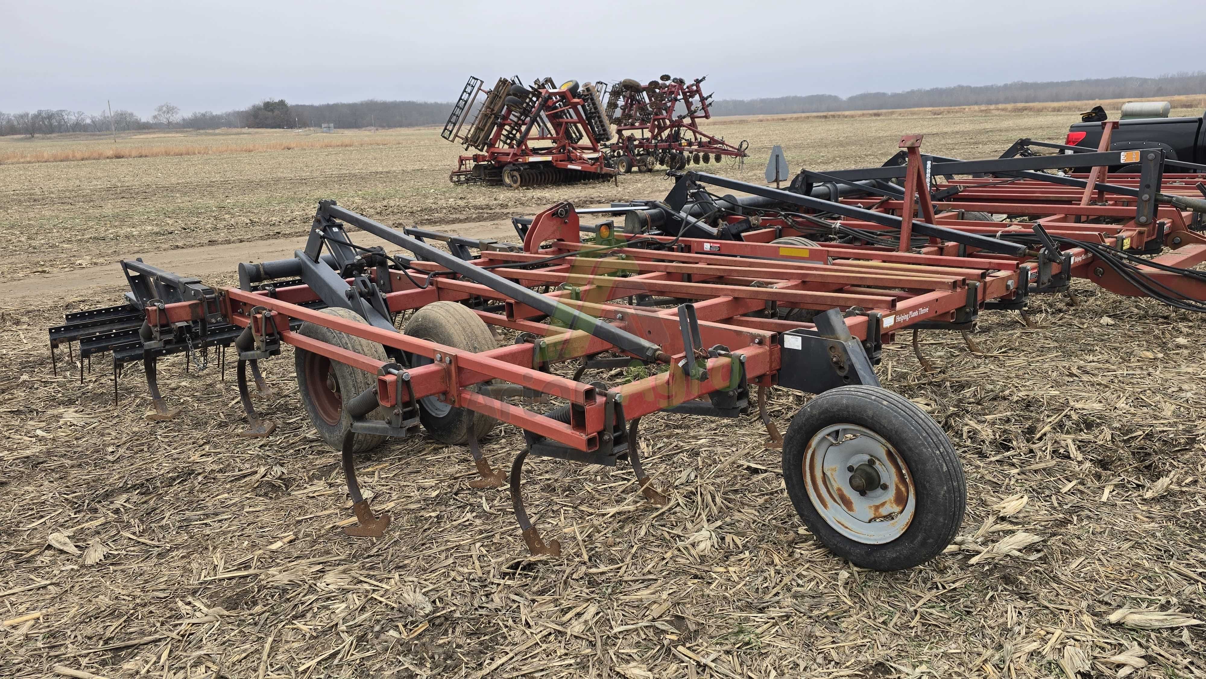 Культиватор Кейс тайгермейт 2 Case IH Tiger Mate 2 шириною 11 метрів