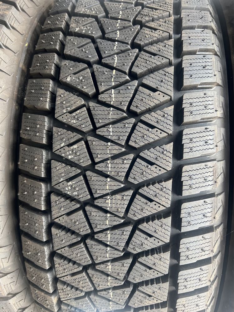 245/60/18 R18 Bridgestone Blizzak DM-V2 4шт новые