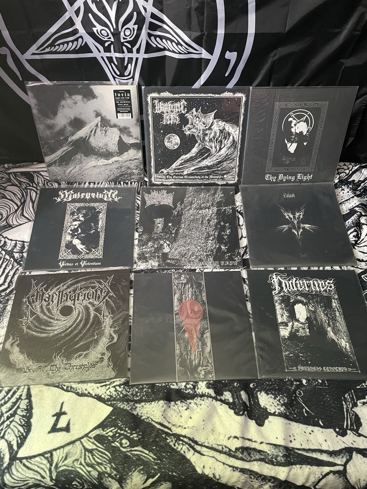 Discos Vinyl Black e Death Metal