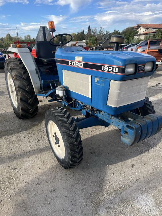 Trator ford 1920 com 3000h