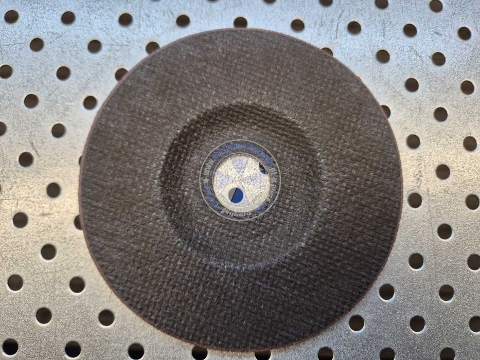 Tarcza do cięcia metalu i stali inox 125x0,8mm T42  LUKAS