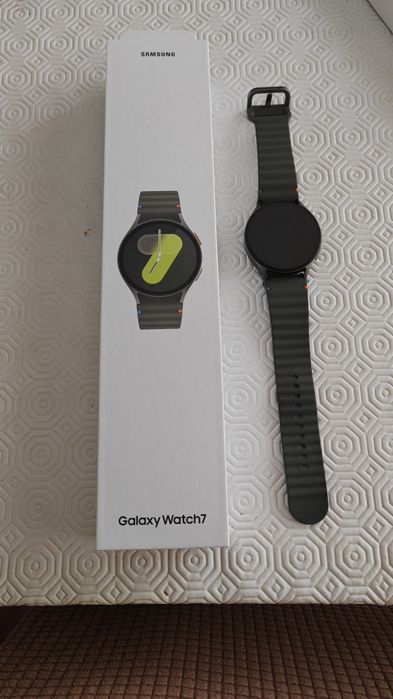 Samsung Galaxy Watch 7 44mm  Lte vs Samsung Watch 7 44mm