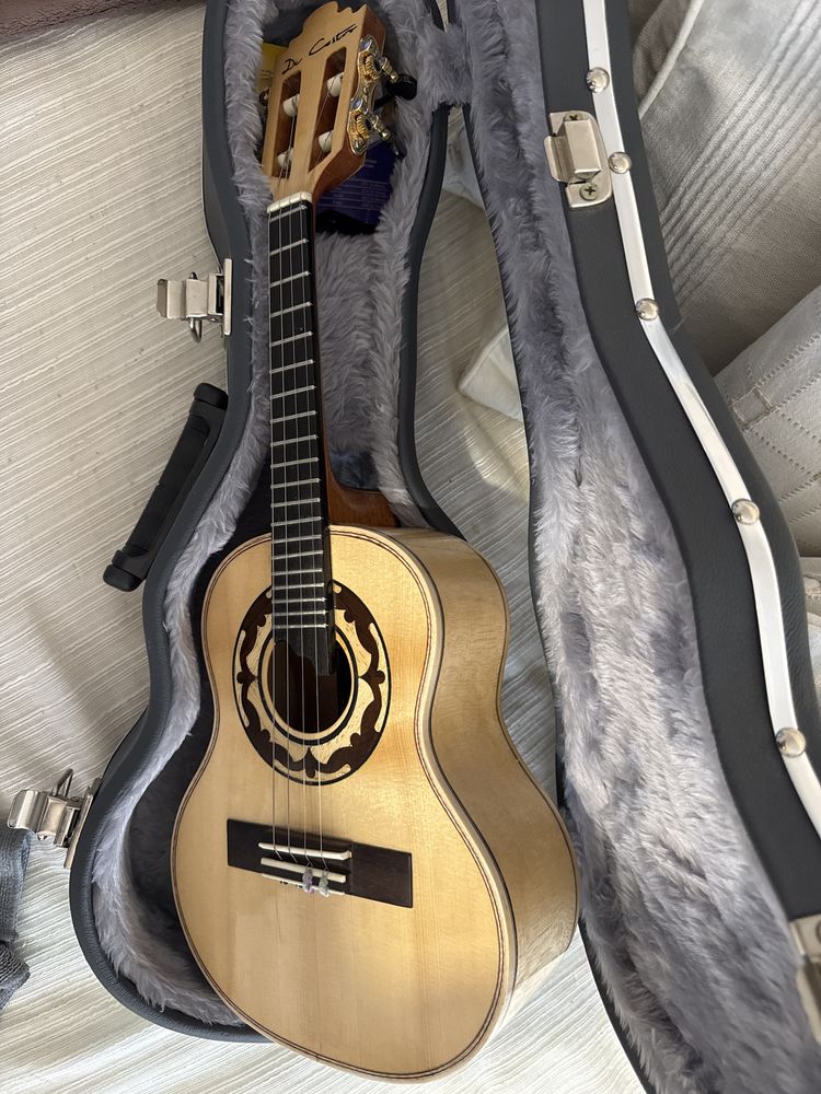 Cavaquinho De Castro Luthier em Faia C/ Captador Shaffiman