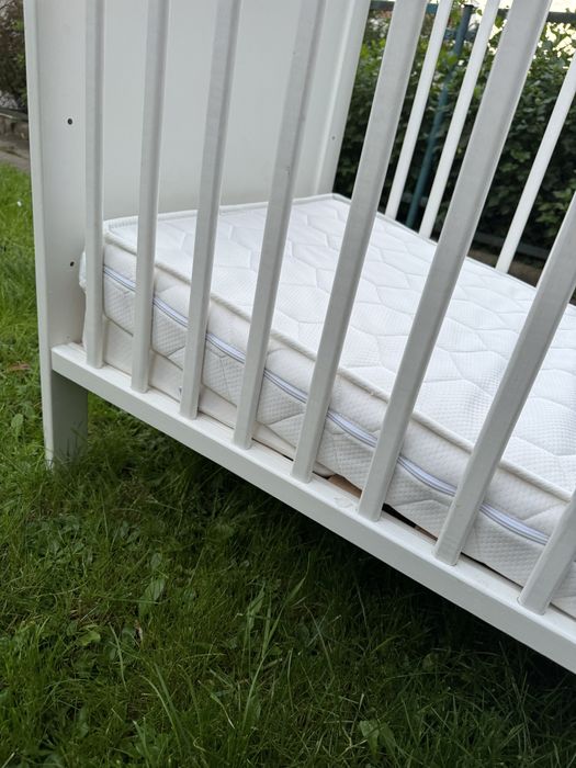 Łóżeczko Woodies dzieciece 120 cm + materac i 3 wyjmowane szczebelki