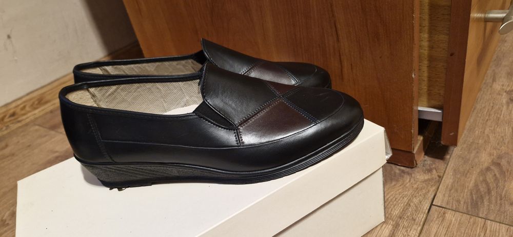 Buty mokasyny czarne damskie 39