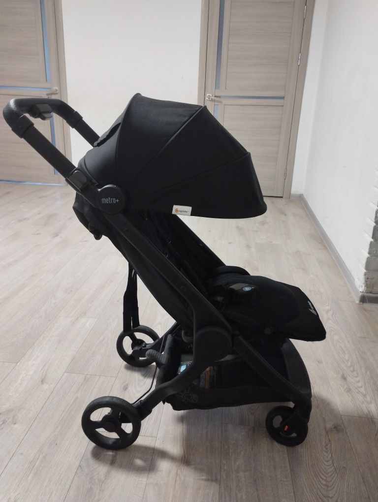 Коляска  Ergo baby metro +