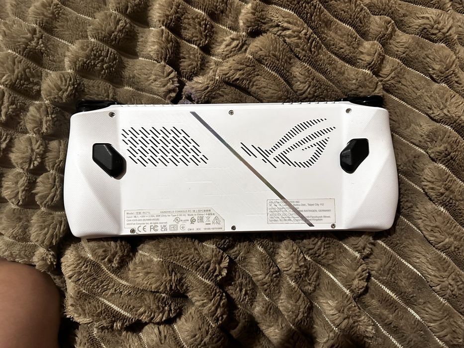 Ігрова консоль Asus ROG Ally z 1 Extreme