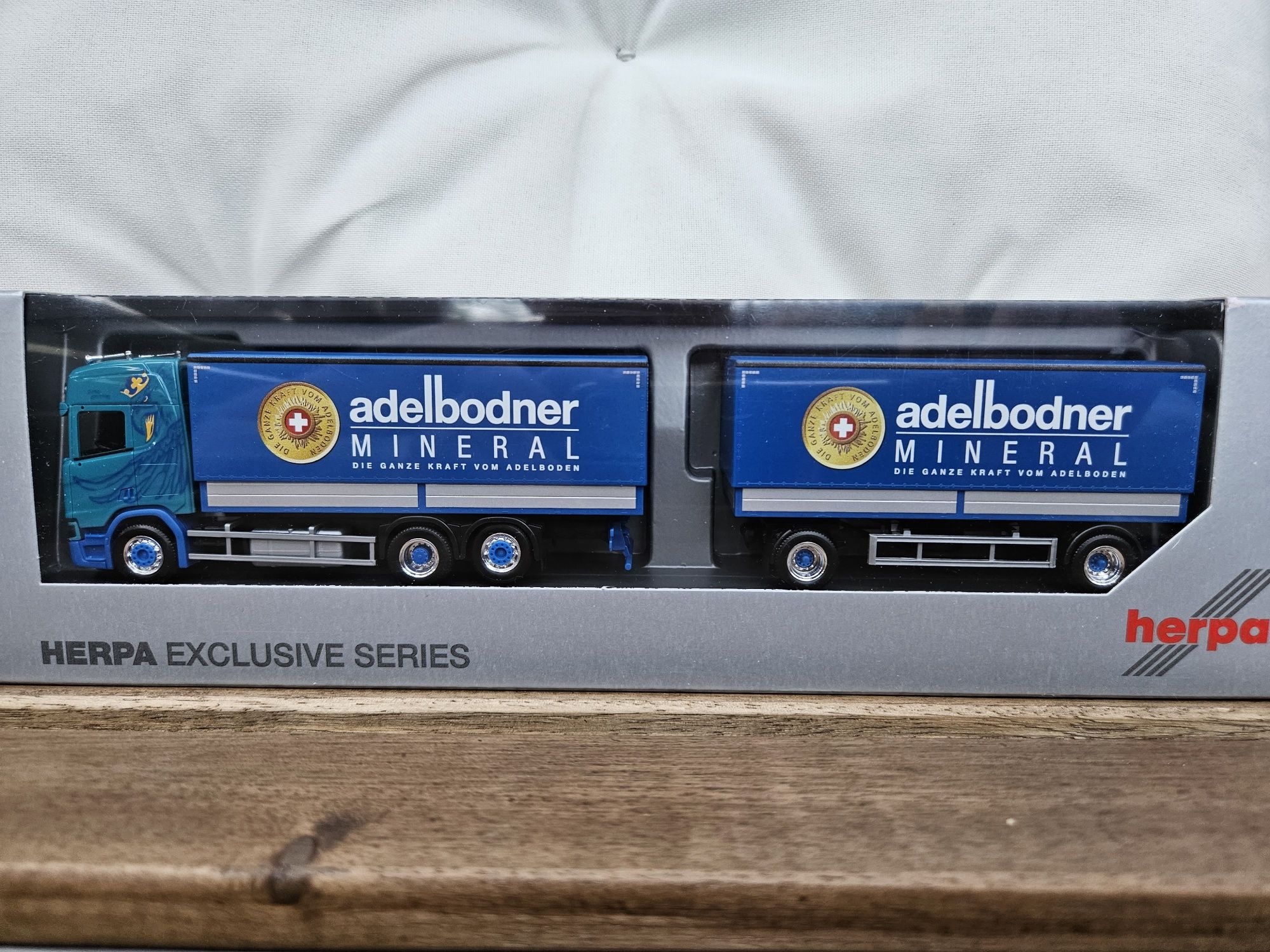 Herpa 934558 Scania CR HD Blatter/Adelbodner 1/87 H0