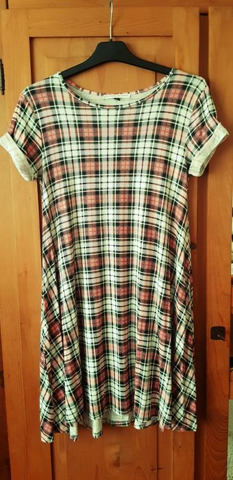 Jesienna sukienka w kratkę,  luźna, rozmiar S , M , stan idealny