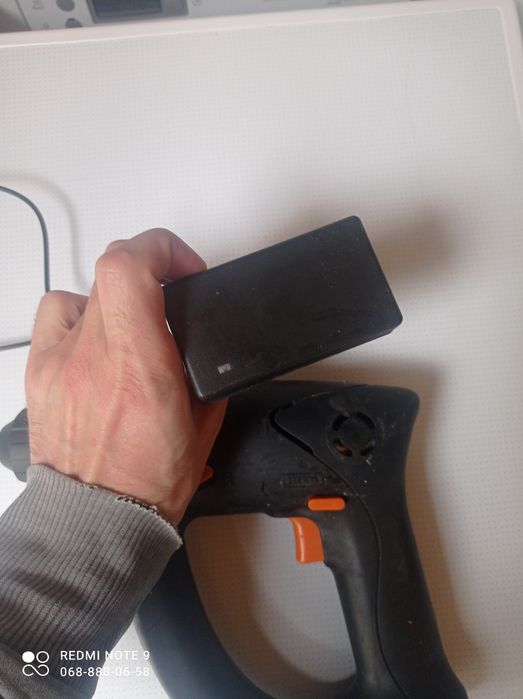 Акумуляторна дриль перфоратор