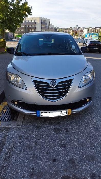 Lancia ypsilon 1.2 gasolina