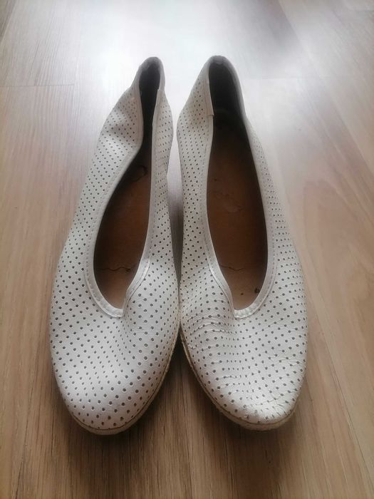 Buty na koturnie
