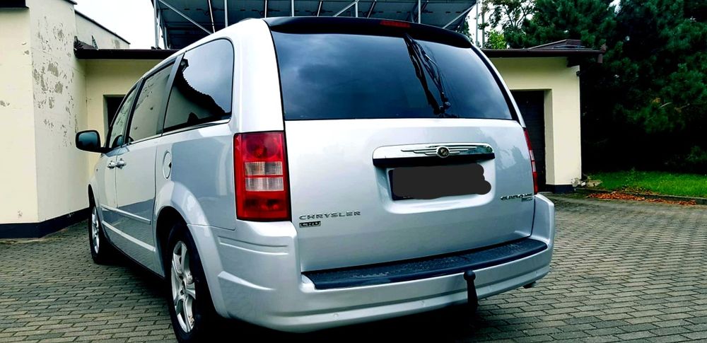 Chrysler Grand Voyager 2.8 litra diesel Automat 7 osób SALON POLSKA!
