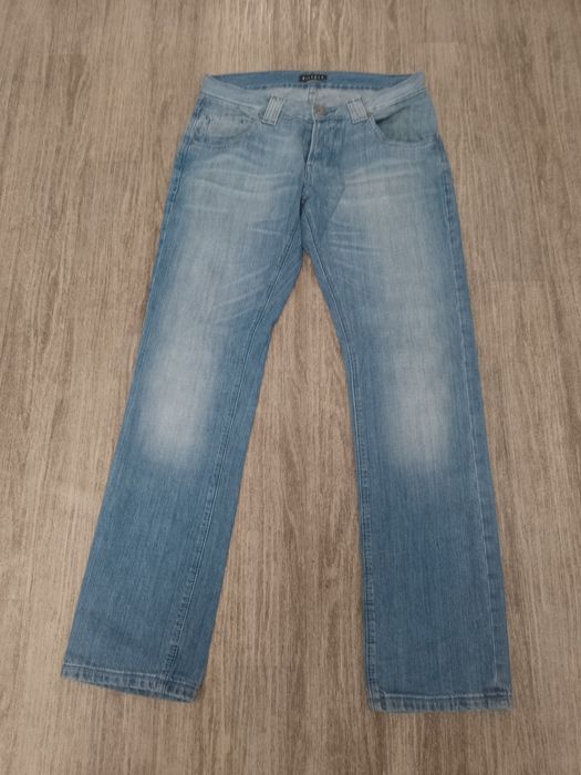 Sprzedam damskie spodnie jeansowe rozmiar L 32/32 firmy Vistula.