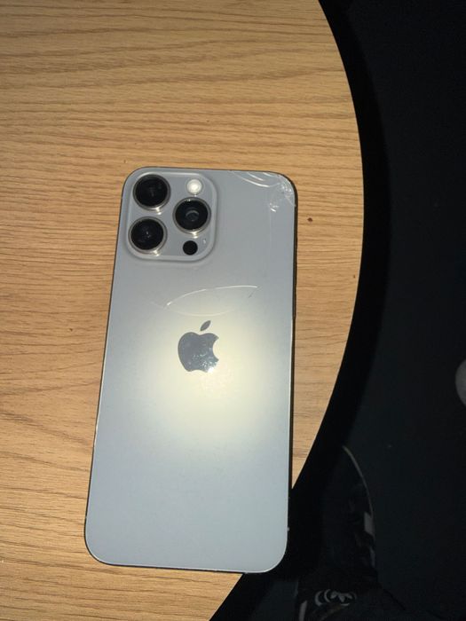 iPhone 15 Pro Max