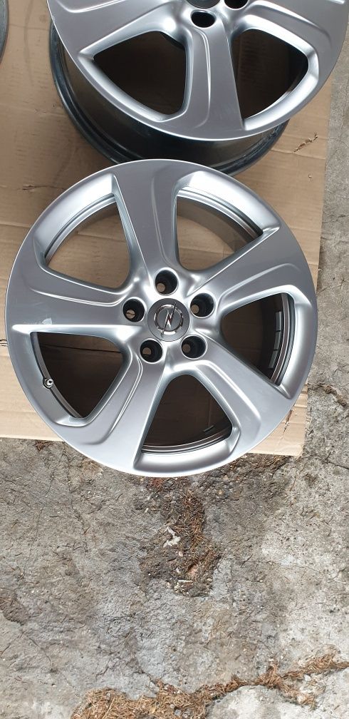 Opel Corsa, Adam, Meriva 17" Felgi 5x110 Czujniki Ciśnienia 17"