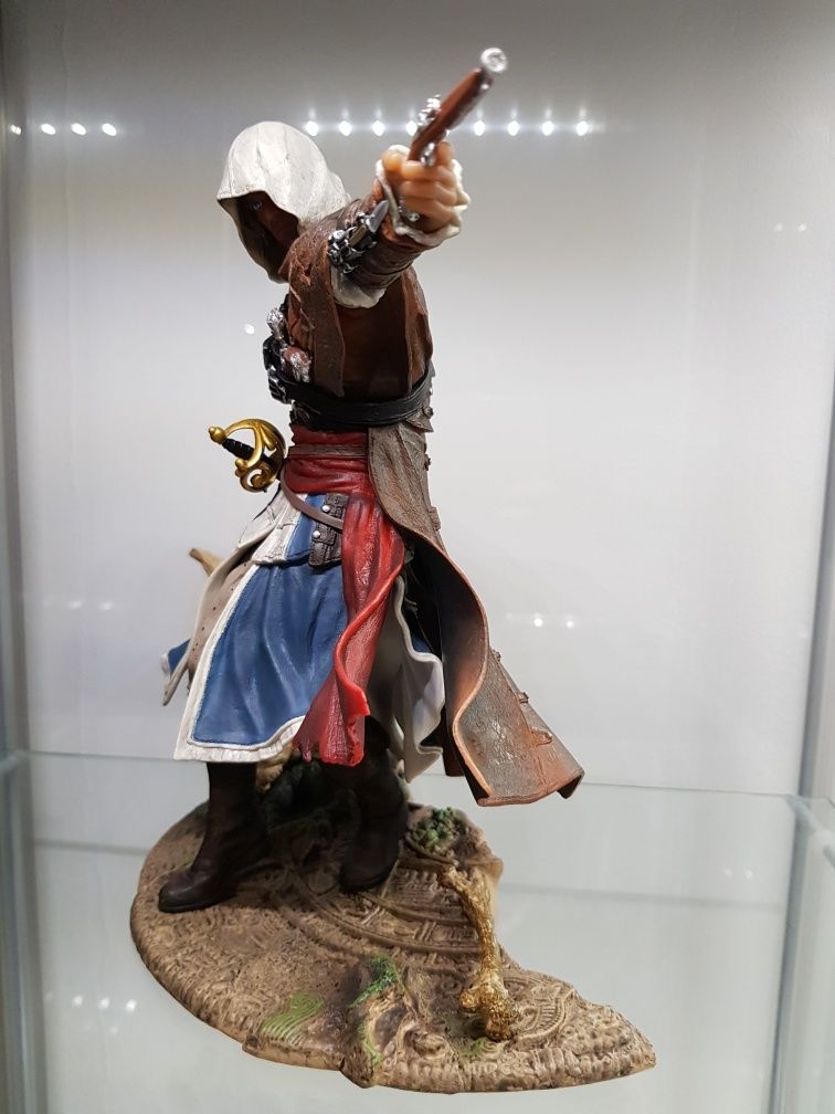 FIGURKA assassins creed IV BLACK FLAG