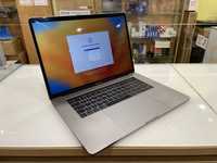 Vendo Macbook Pro 15 Touch-Bar | i7 | 16GB | 1TB