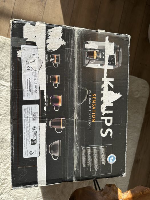 Ekspres KRUPS Sensation EA910810 w pełni automatyczny 1,7 L