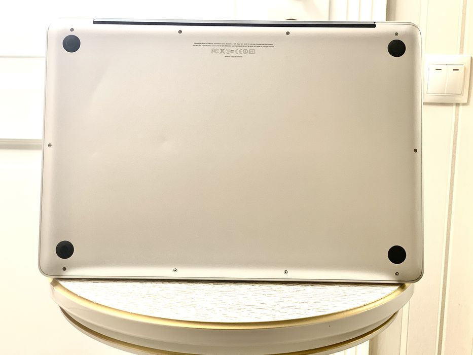 Б/У Макбук Ноутбук Apple MacBook Pro 15 4х i7 3,3ГГц 512ГБ SSD 10ГБ ОЗ