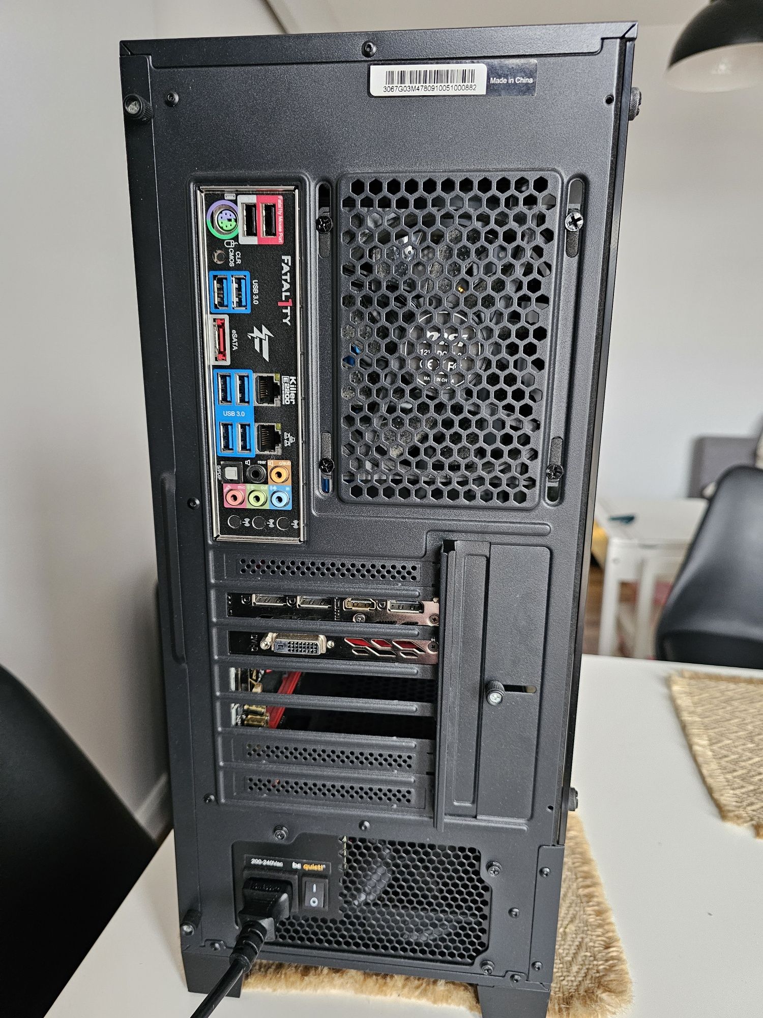 Komputer PC i7  5960x 16 rdzeni GTX 1060