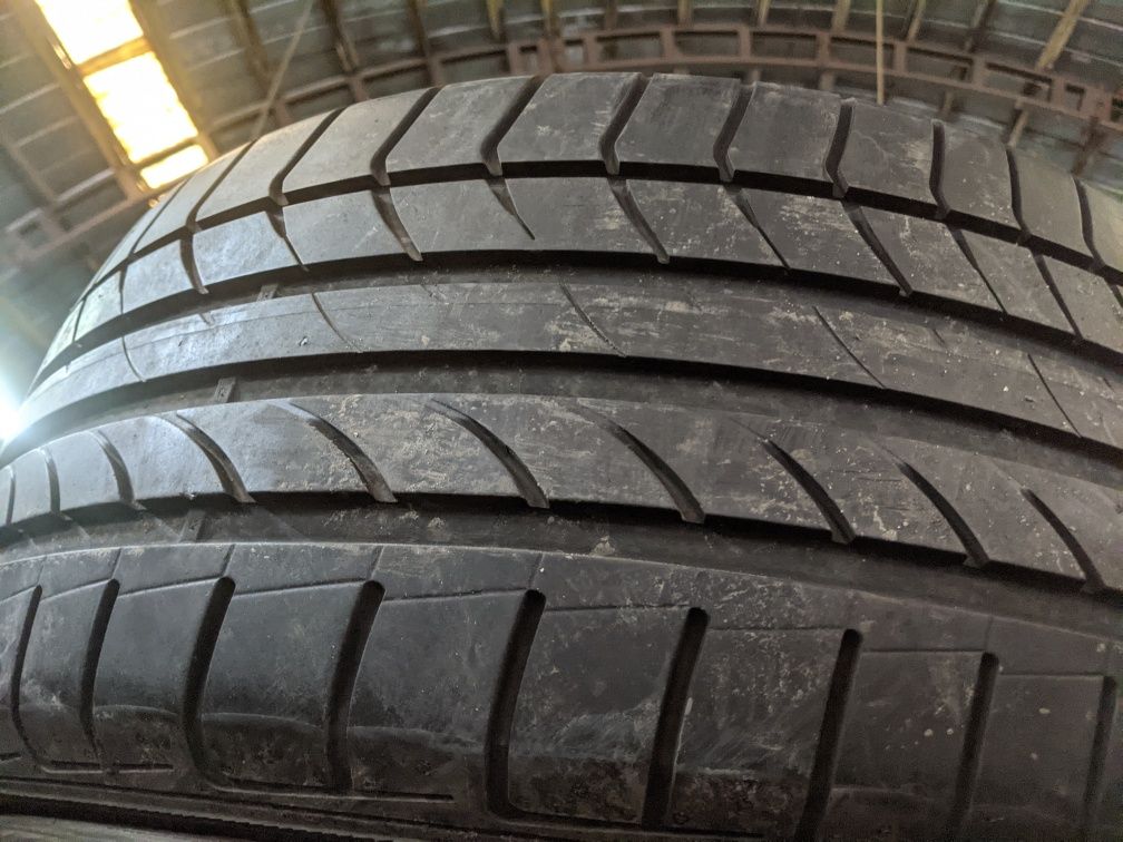 225/50R16  Dunlop