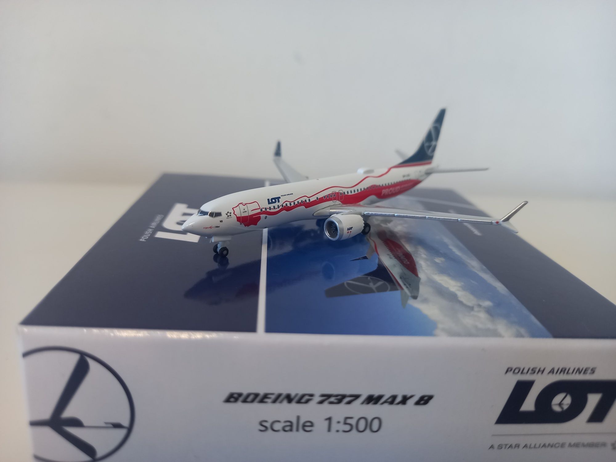 Boeing 737 MAX 8 PLL LOT Herpa 1:500 metalowy