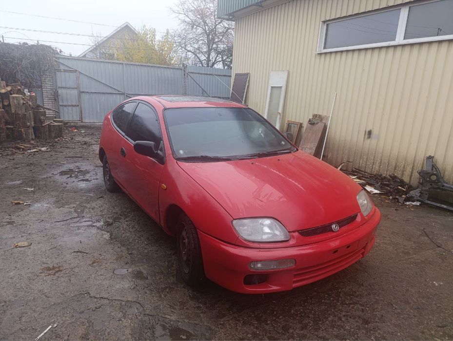 Mazda 323 coupe 1995