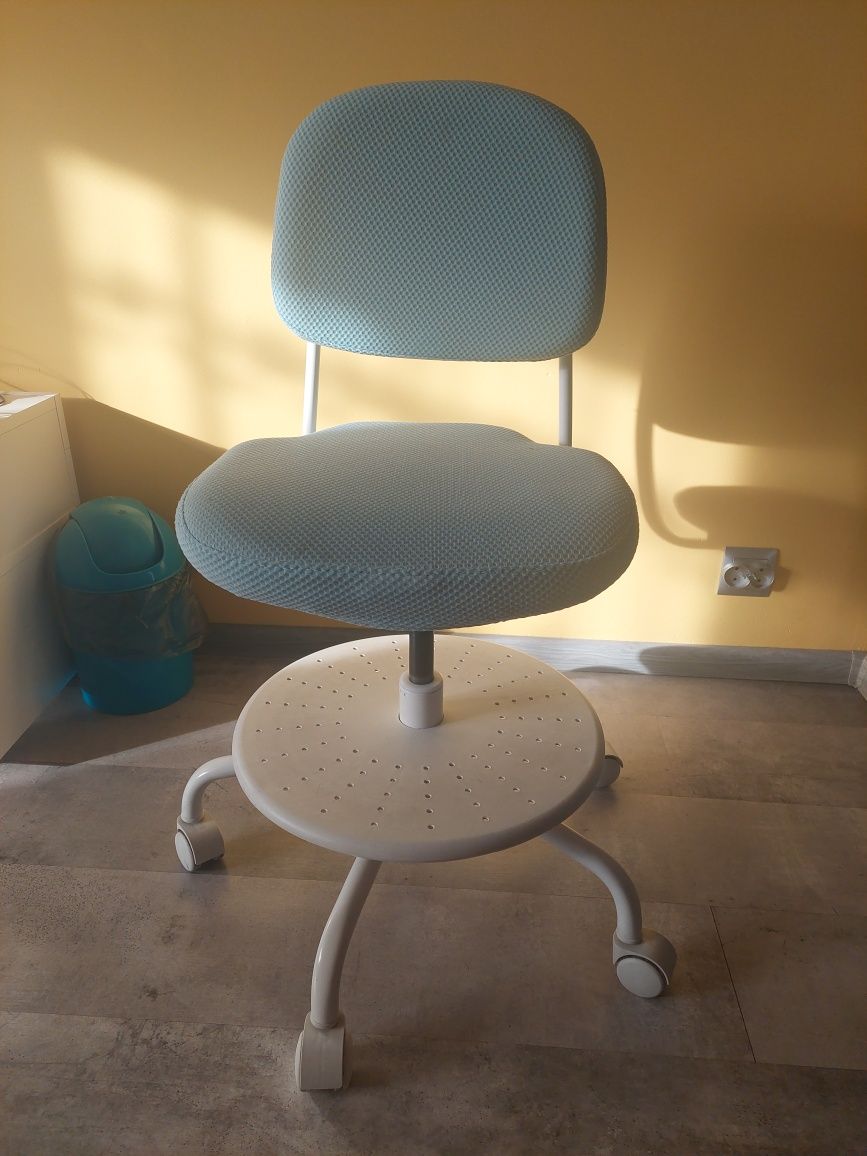Krzesło Ikea Vimund jasny niebieski