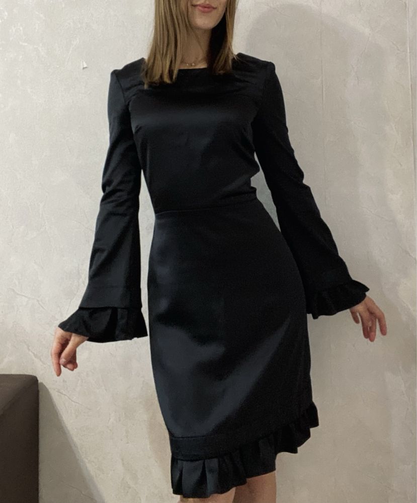Чорна дизайнерська сатинова сукня міні розмір XS/S